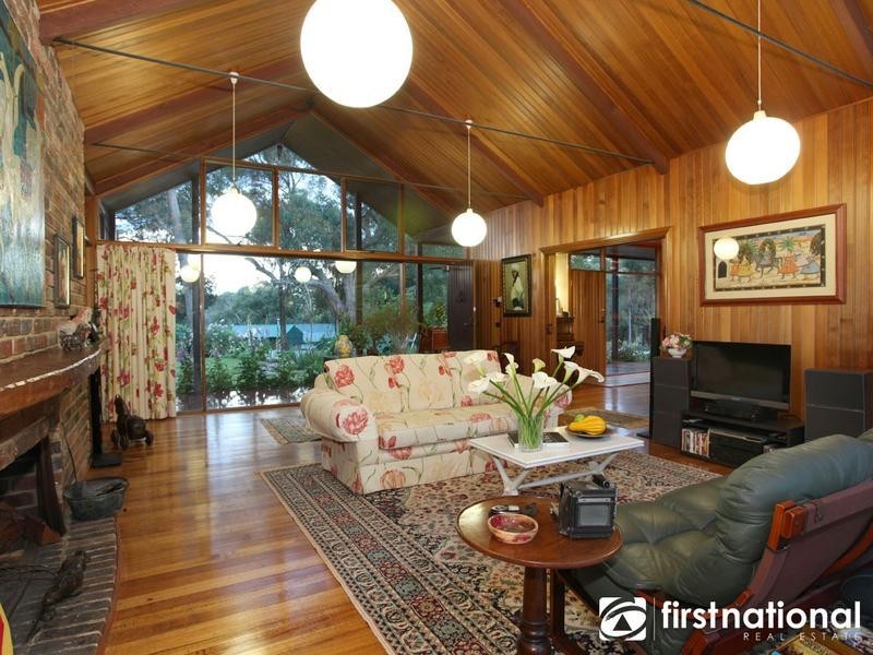 64 Norbury Rd, Beaconsfield Upper VIC 3808