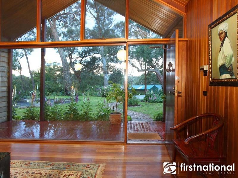 64 Norbury Rd, Beaconsfield Upper VIC 3808