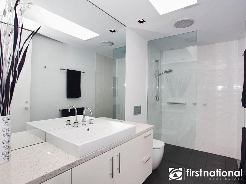 183 Harkaway Rd, Harkaway VIC 3806
