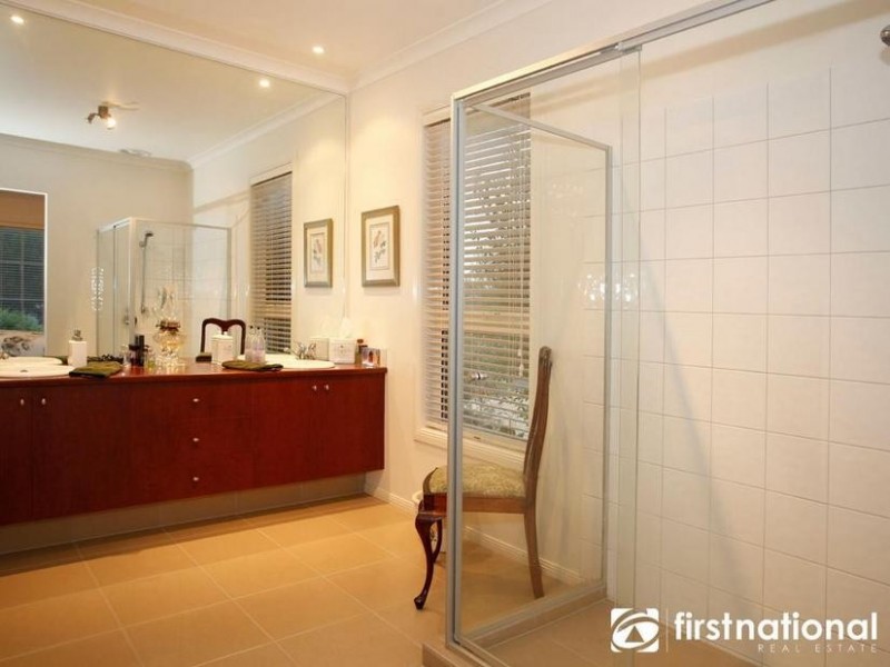 13 Twynam Place, Pakenham VIC 3810