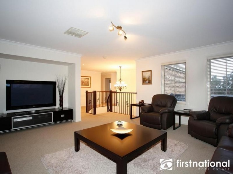 13 Twynam Place, Pakenham VIC 3810