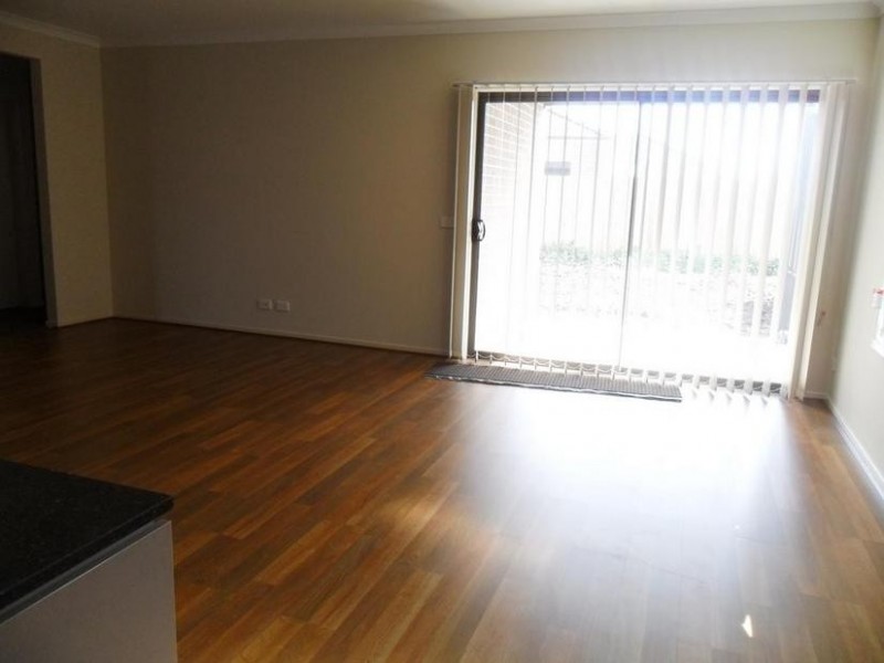 7 Heathfield Lane, Officer VIC 3809