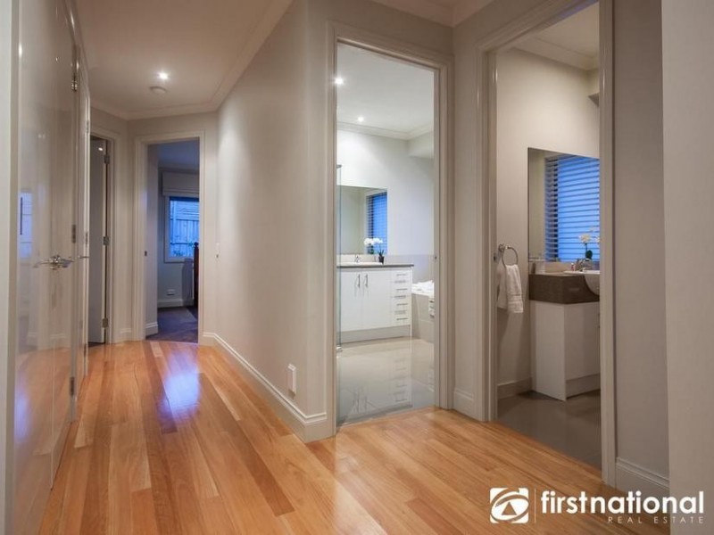 31 Northgate Drive, Berwick VIC 3806