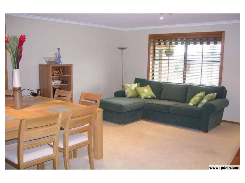 7 Samuel Close, Berwick VIC 3806