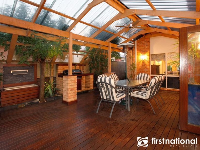 12 Crystal Brook Court, Narre Warren South VIC 3805