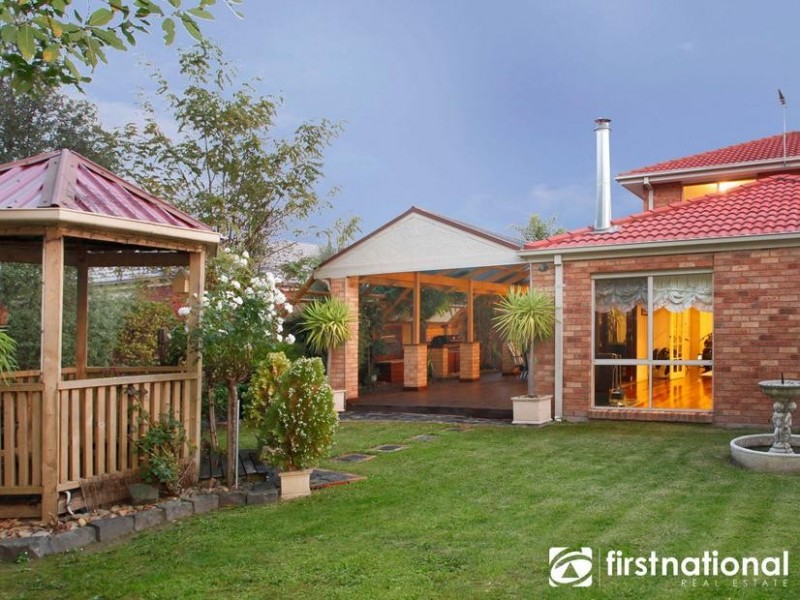 12 Crystal Brook Court, Narre Warren South VIC 3805