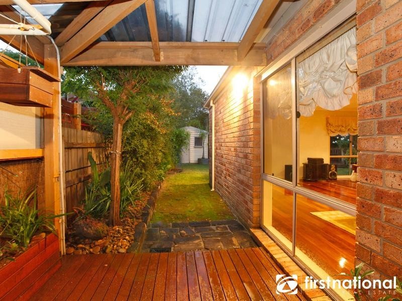 12 Crystal Brook Court, Narre Warren South VIC 3805