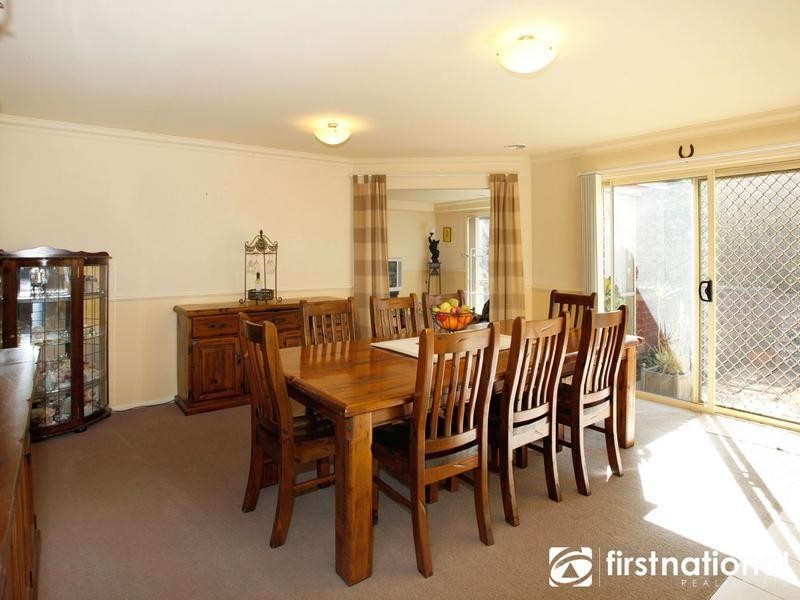 4 Alastair Drive, Berwick VIC 3806