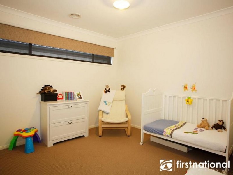 14 Crestway Drive, Cranbourne North VIC 3977