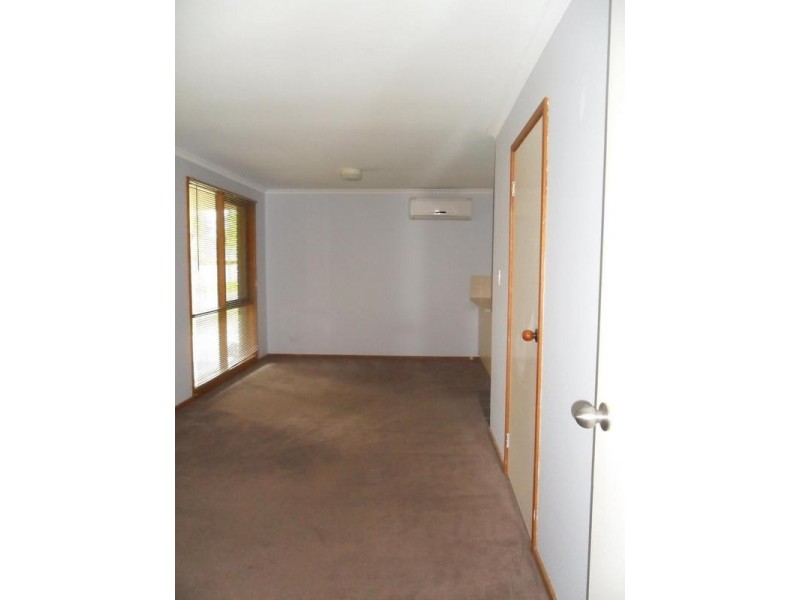 4/99 Princes Highway, Beaconsfield VIC 3807