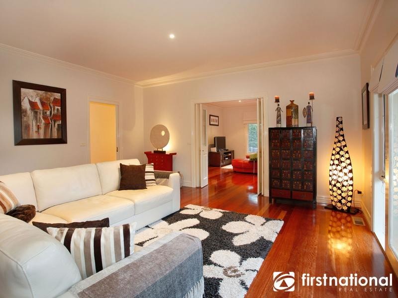 15 Cara Crescent, Berwick VIC 3806