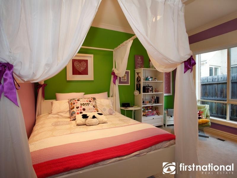 15 Cara Crescent, Berwick VIC 3806