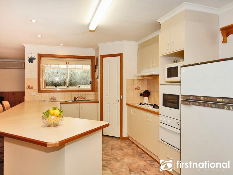 93 Telford Drive, Berwick VIC 3806