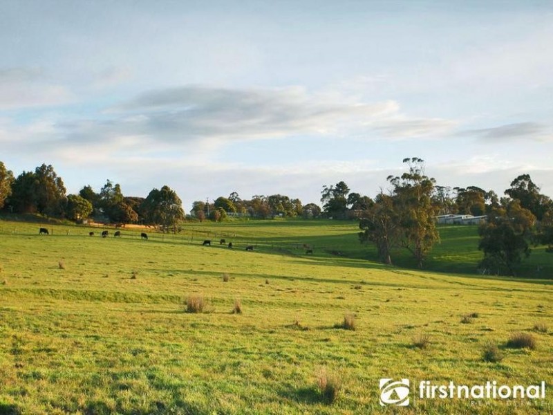 279 Harkaway Road, Narre Warren North VIC 3804