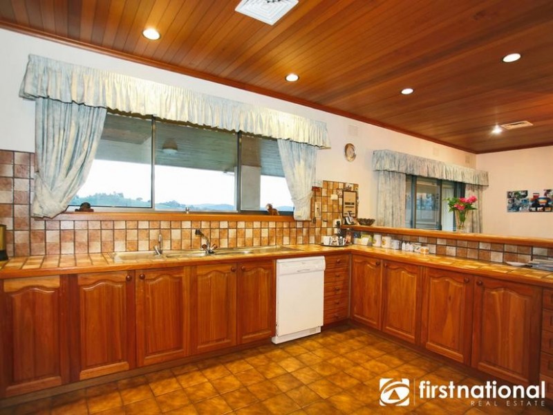 279 Harkaway Rd, Narre Warren North VIC 3804