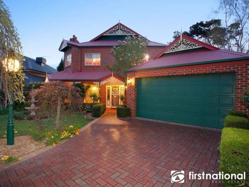 10 Brent Close, Berwick VIC 3806