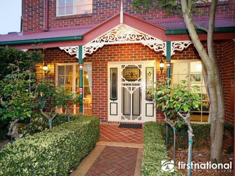 10 Brent Close, Berwick VIC 3806