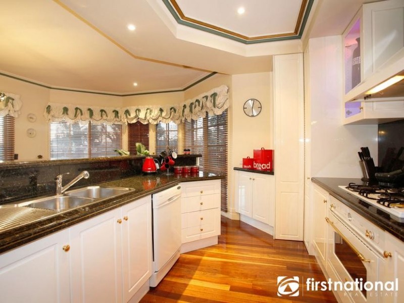 10 Brent Close, Berwick VIC 3806