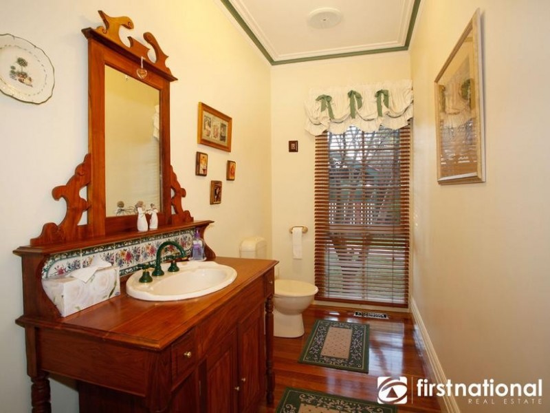 10 Brent Close, Berwick VIC 3806