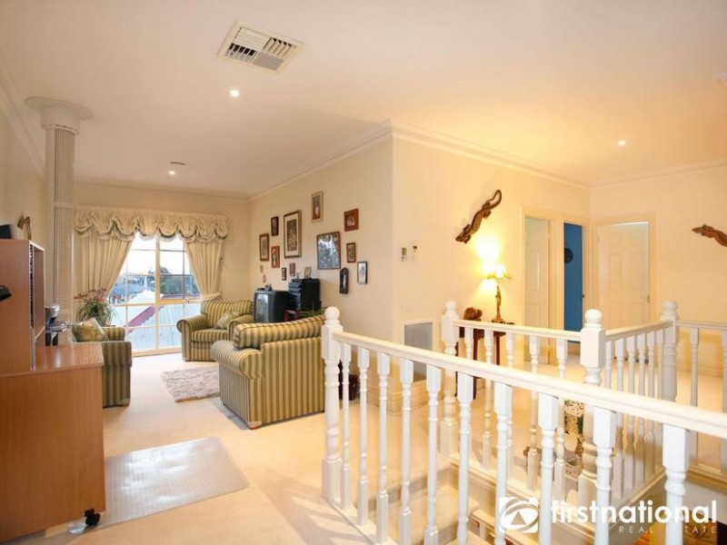 10 Brent Close, Berwick VIC 3806