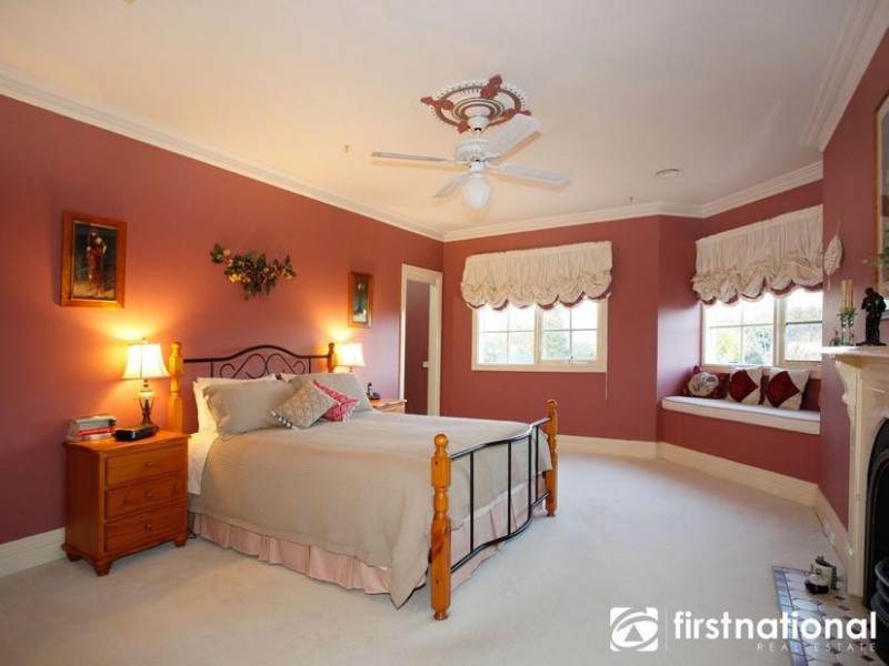 10 Brent Close, Berwick VIC 3806