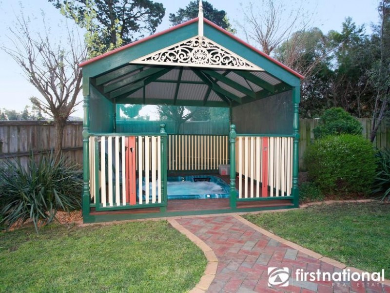 10 Brent Close, Berwick VIC 3806