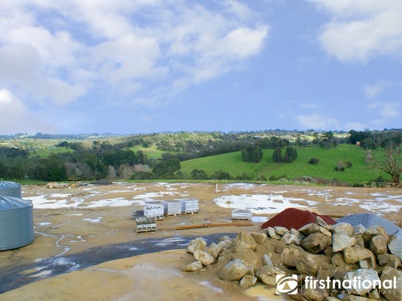 55 Dawson Rd, Narre Warren East VIC 3804