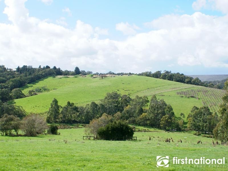 55 Dawson Rd, Narre Warren East VIC 3804