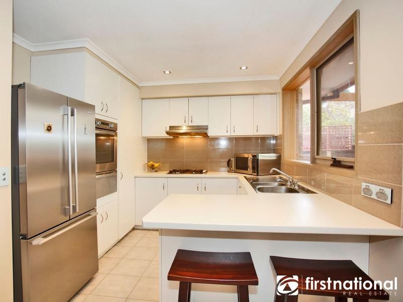 18 Pentland Drive, Narre Warren VIC 3805