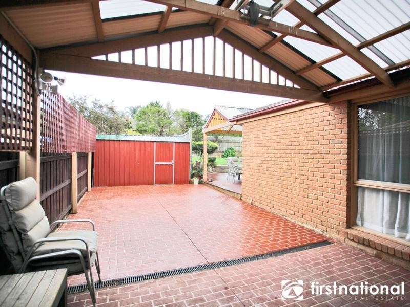 18 Pentland Drive, Narre Warren VIC 3805