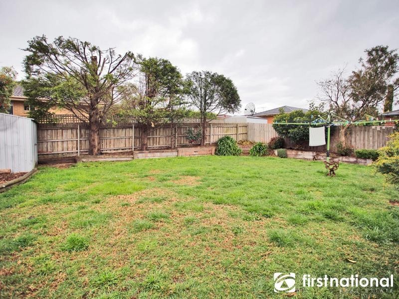 18 Pentland Drive, Narre Warren VIC 3805