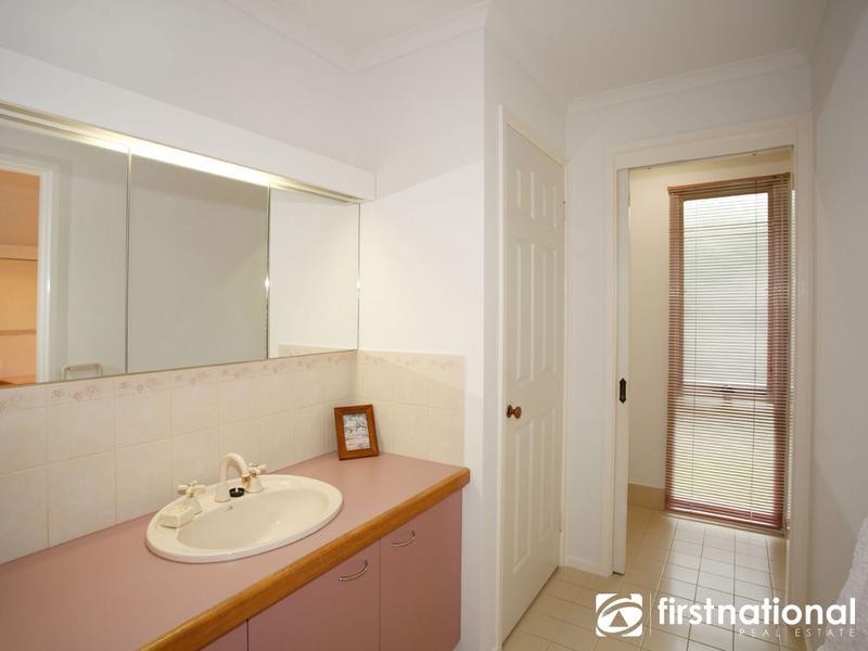 6 Renmark Court, Berwick VIC 3806