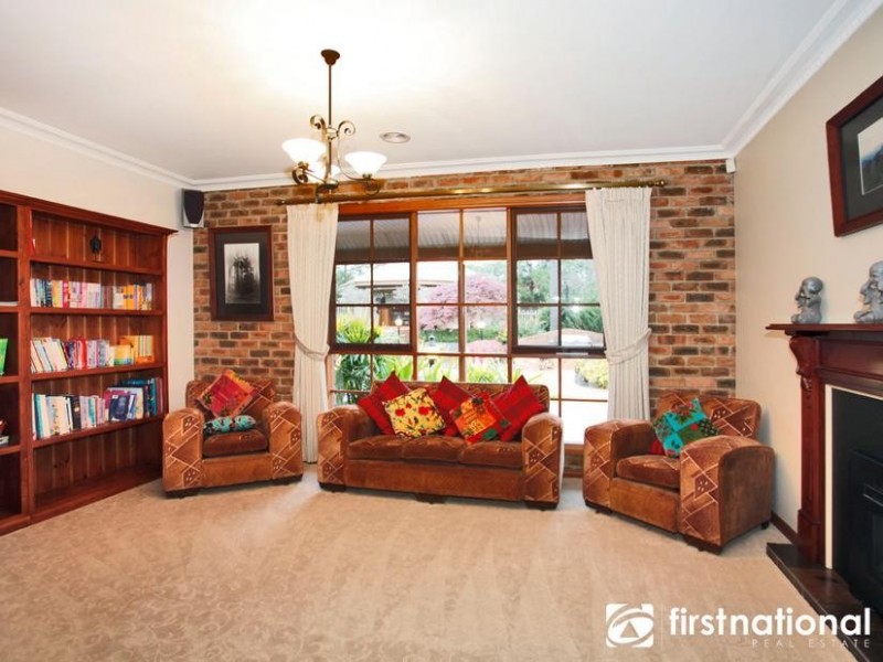 9 Carolyn Close, Narre Warren North VIC 3804