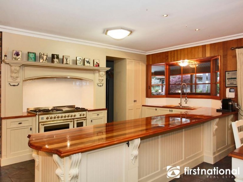 9 Carolyn Close, Narre Warren North VIC 3804