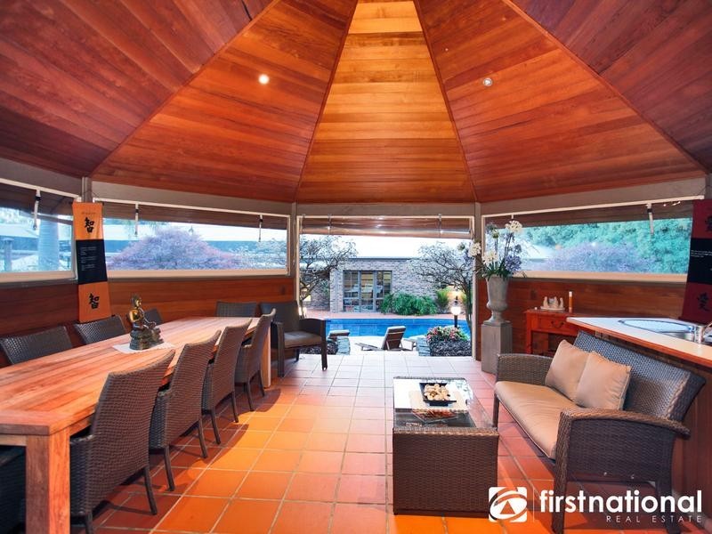 9 Carolyn Close, Narre Warren North VIC 3804