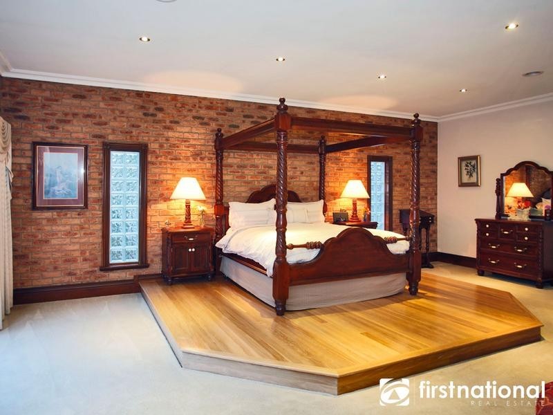 9 Carolyn Close, Narre Warren North VIC 3804