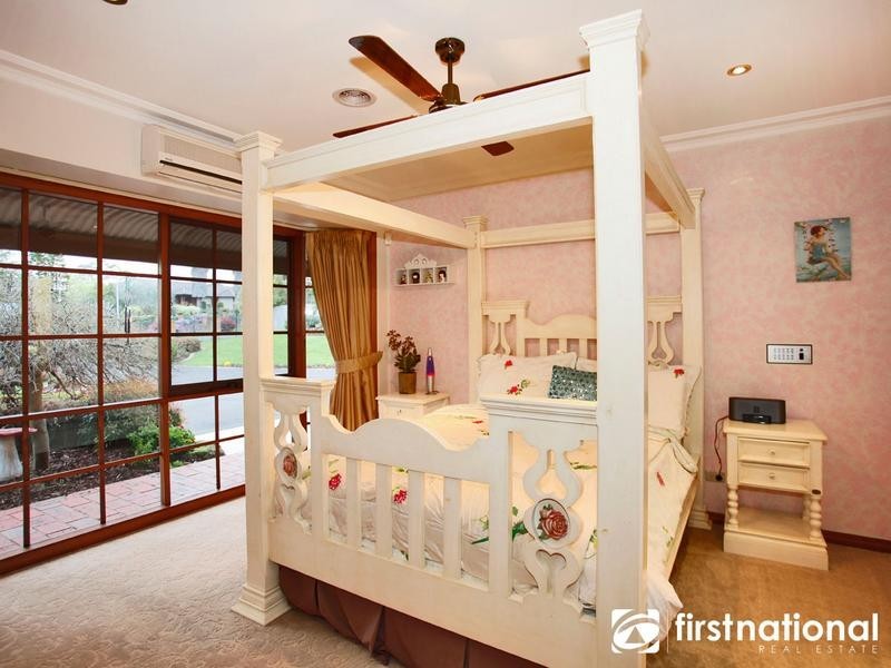 9 Carolyn Close, Narre Warren North VIC 3804