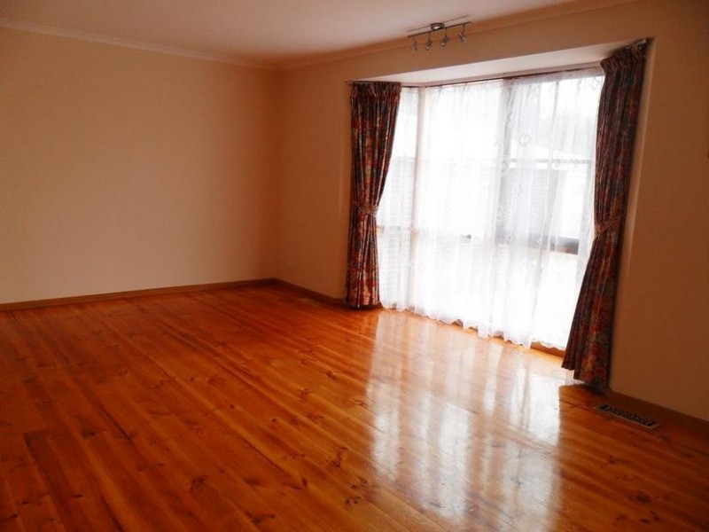 2 Pentland Drive, Narre Warren VIC 3805