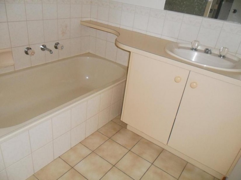 2 Pentland Drive, Narre Warren VIC 3805