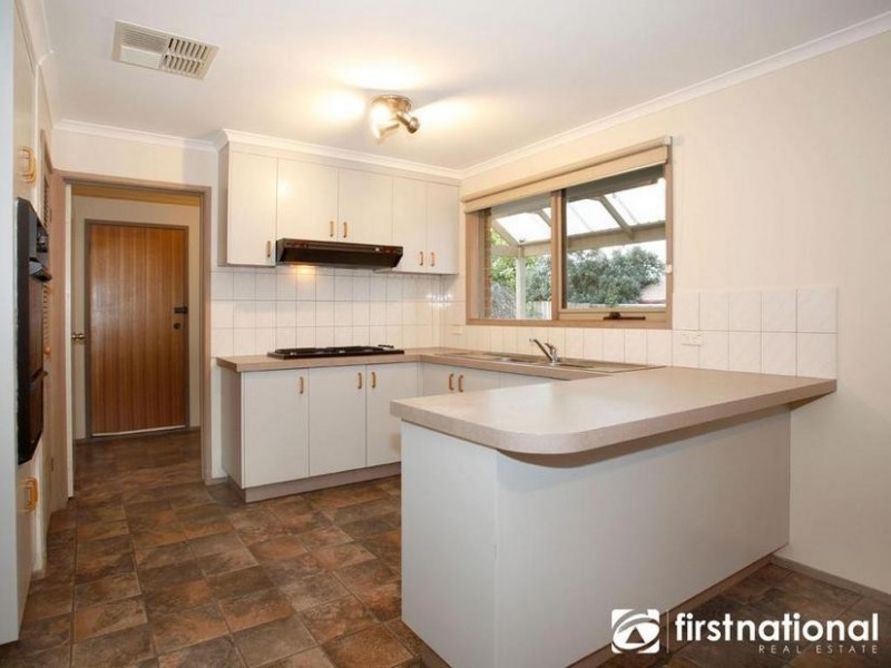 13 Leigh Drive, Pakenham VIC 3810