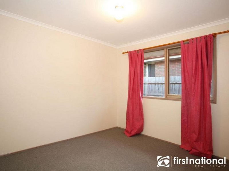 13 Leigh Drive, Pakenham VIC 3810