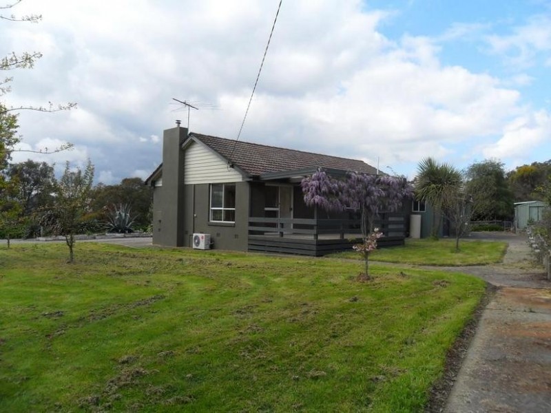 64 Hayseys Road, Narre Warren East VIC 3804