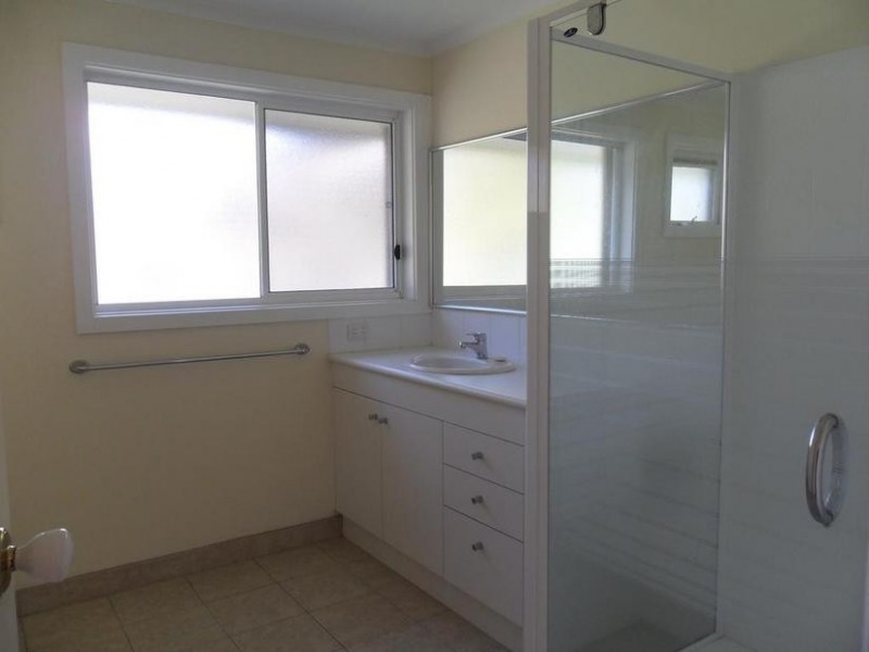 64 Hayseys Road, Narre Warren East VIC 3804