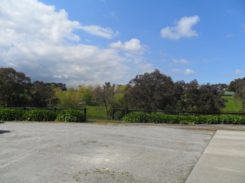 64 Hayseys Road, Narre Warren East VIC 3804