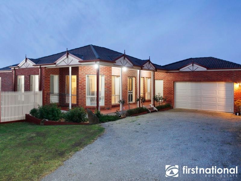 11 Whitaker Place, Beaconsfield VIC 3807