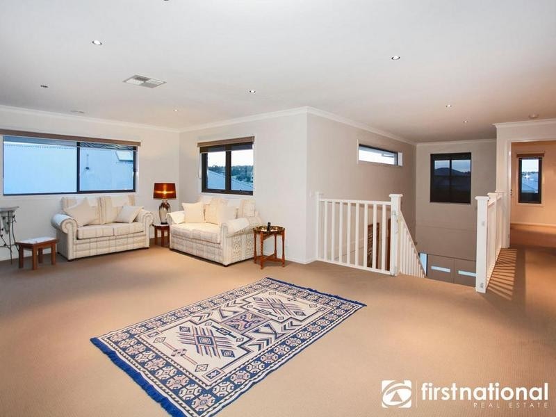 5 Bernadette Drive, Berwick VIC 3806