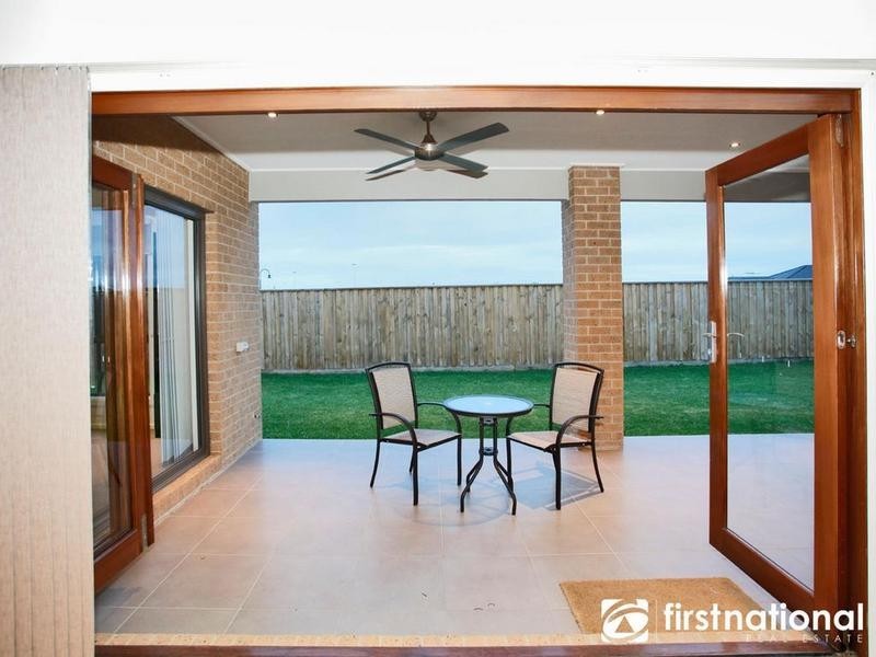 5 Bernadette Drive, Berwick VIC 3806