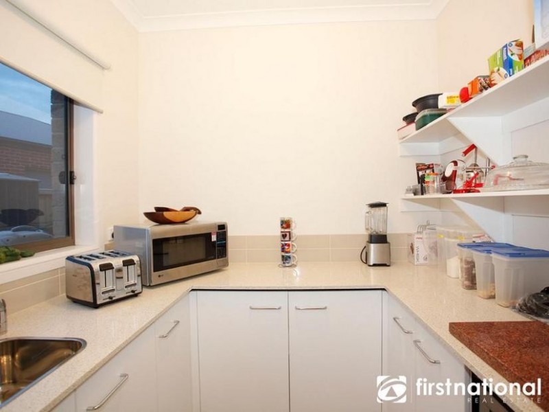 5 Bernadette Drive, Berwick VIC 3806