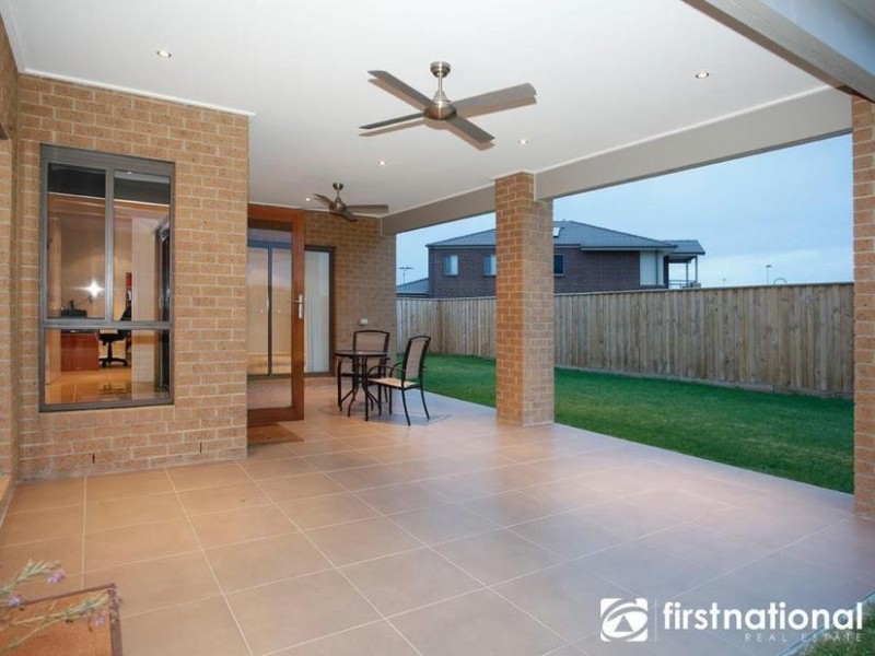 5 Bernadette Drive, Berwick VIC 3806