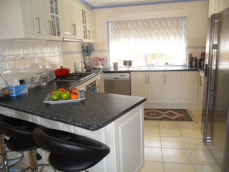 6 Enoch Rise, Hallam VIC 3803